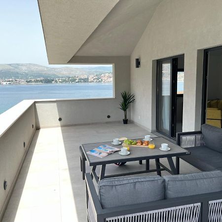 Beachfront House Olbia With Private Parking Trogir Kültér fotó