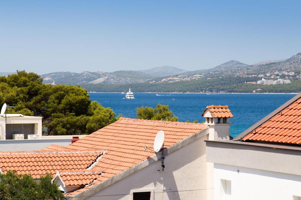 Beachfront House Olbia With Private Parking Trogir Kültér fotó