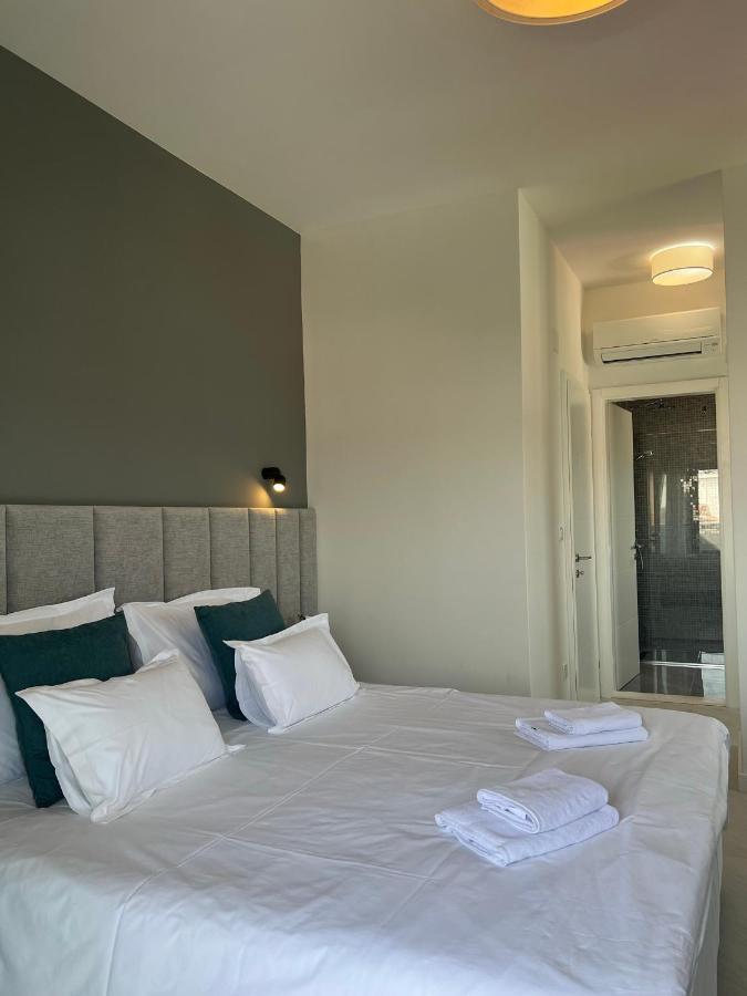 Beachfront House Olbia With Private Parking Trogir Kültér fotó