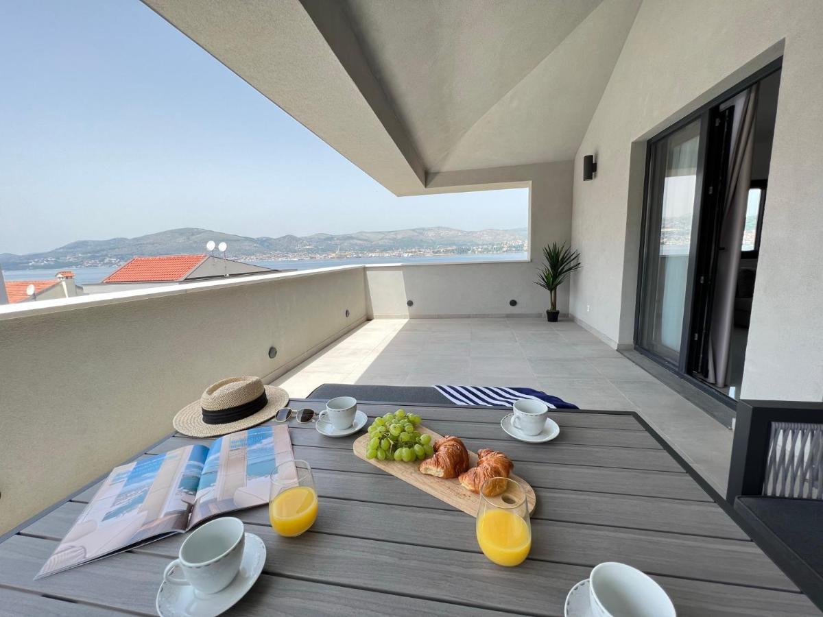 Beachfront House Olbia With Private Parking Trogir Kültér fotó